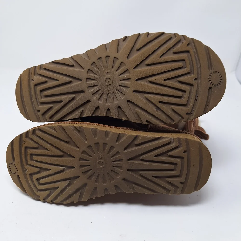 UGG Bailey Bow Corduroy Chestnut With Two Bows